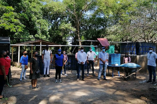 Por medio del trabajo articulado entre varias instituciones, la unidad acuícola y agrícola, favorecerá a la comunidad educativa 