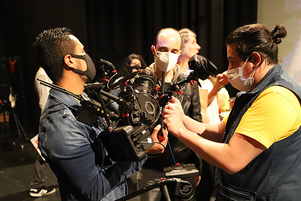 Durante el rodaje del video correspondiente al sencillo llamado “Antidiva”