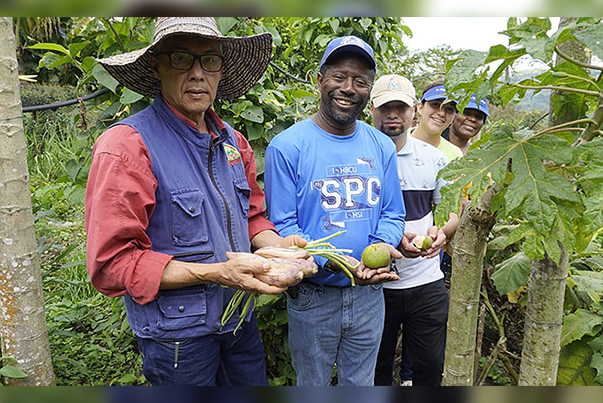 Aprendices experimentan intercambio de sabores ancestrales