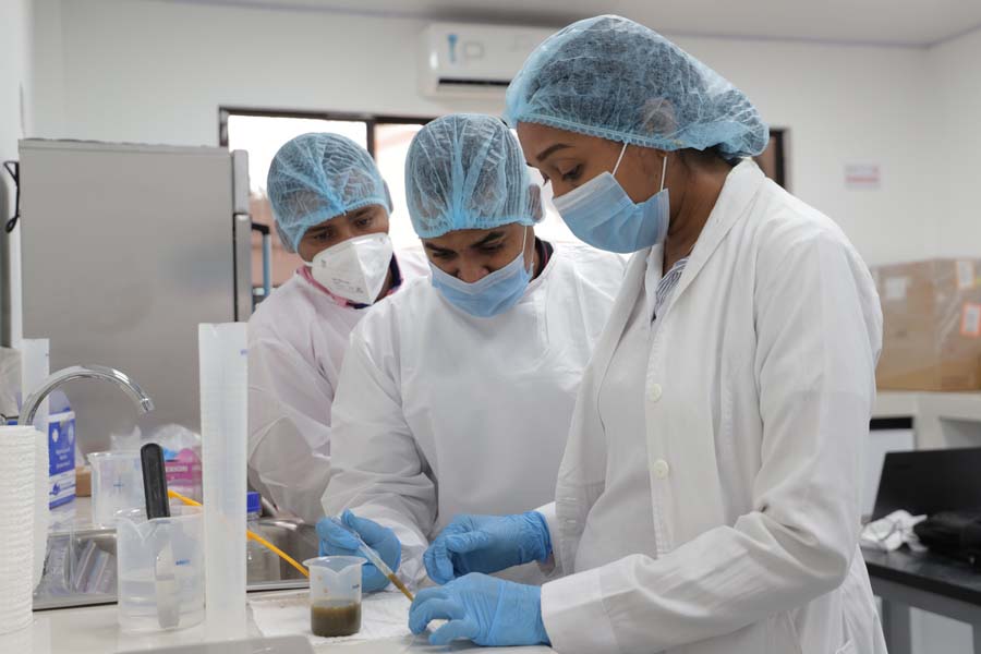 Aproximadamente 100 productores pecuarios mensuales se podrán beneficiar de los servicios ofrecidos en el laboratorio.