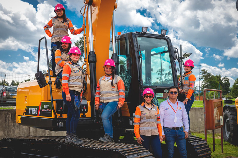 Representantes del sector de la minería y del SENA promueven la igualdad de género en distintas regiones del país.