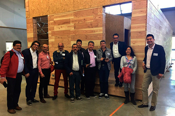 Nueve instructores SENA de artes gráficas se capacitan en última tecnología y estándares de calidad europeos, en Francia 