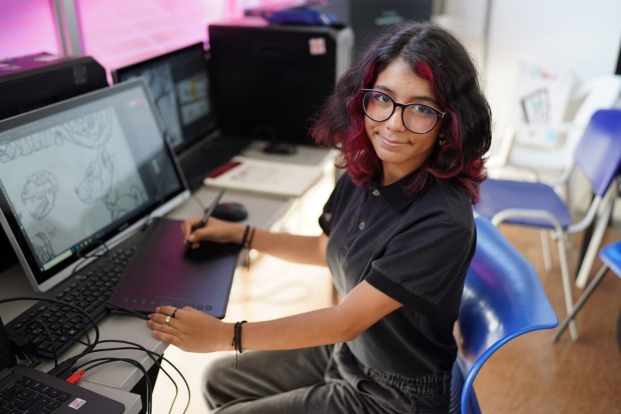 Las industrias digitales ahorran tiempo en el desarrollo de los procesos.   