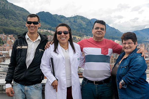 6 mil 383 cupos de formación para población ciega en el 2020