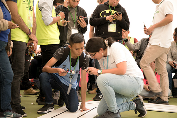 Aprendices de Tecnoacademia Cazucá ganan concurso en Runibot 2019