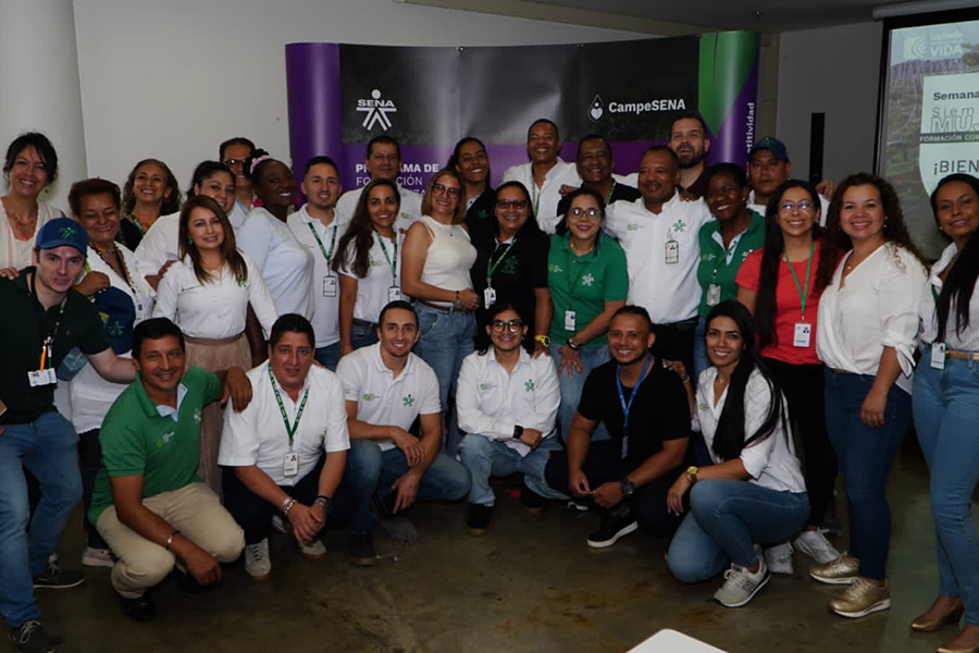 El evento contó con la participación de destacados conferencistas