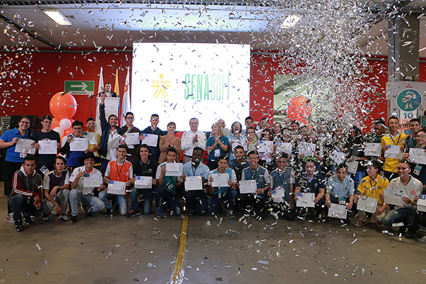 Ganadores de SENASoft fortalecerán conocimientos en Alemania 