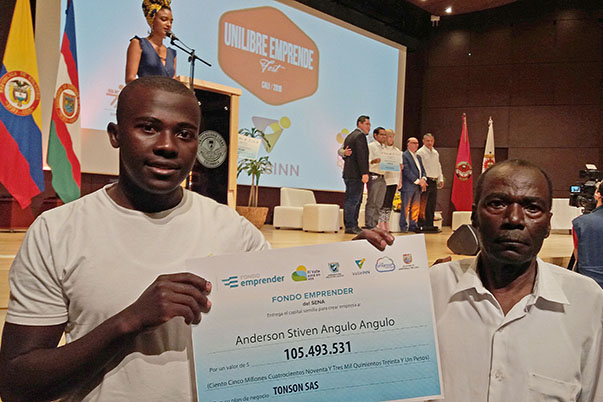 Beneficiada Economía Naranja con la entrega de capital semilla