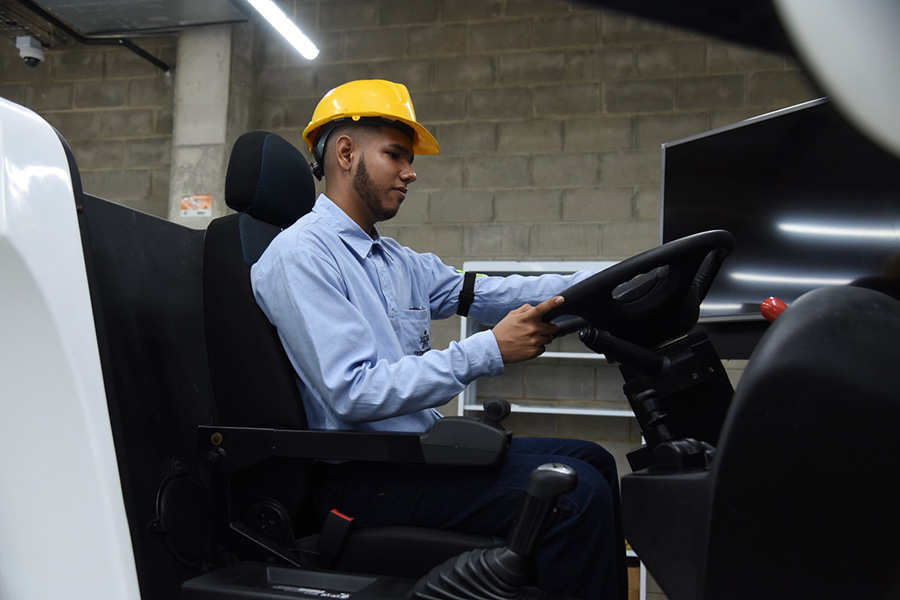 Así mismo, están disponibles 80 vacantes para pintores automotrices y técnicos mecánicos de motores Diesel, en Canadá