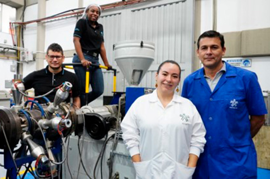 El proyecto cabezal de extrusión de polímeros por ultrasonido nació con SENNOVA en 2018 y terminó de ajustarse en el 2022.