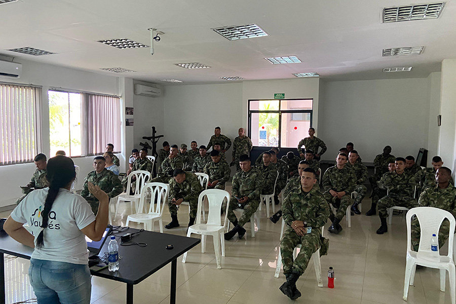 Evento de Divulgación Tecnológica (EDT) en residuos sólidos con personal del Ejército Nacional.  