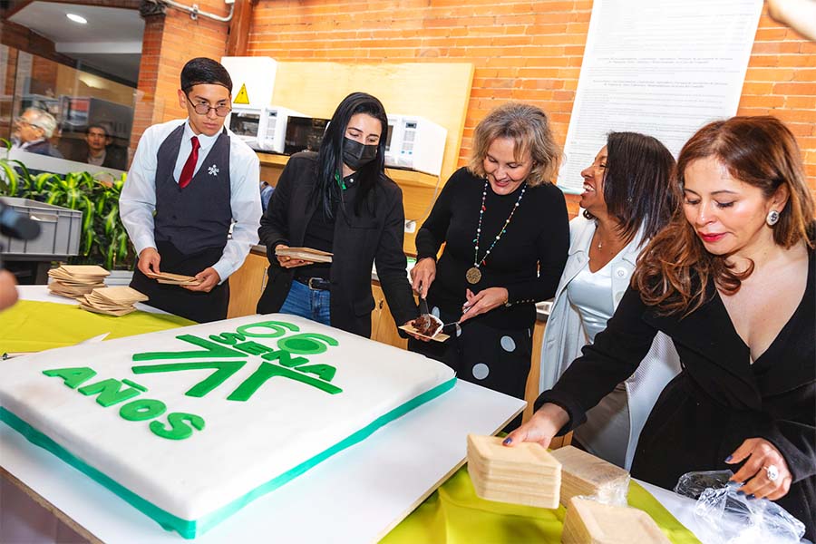 El director general del SENA, Jorge Eduardo Londoño Ulloa, envía un emotivo saludo en la celebración de los 66 años de la Entida
