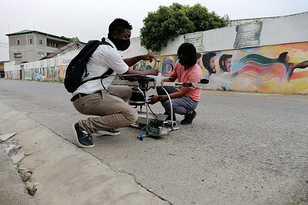 Con drones, emprendedores SENA buscan desinfectar exteriores y mitigar contagio de COVID-19 
