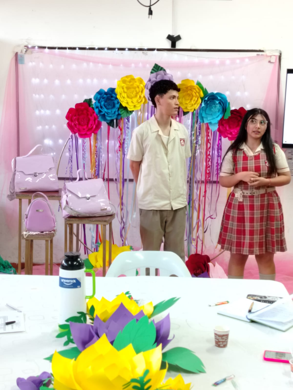 El evento del lanzamiento de la colección contó con la participación de algunos empresarios del sector de marroquinería.