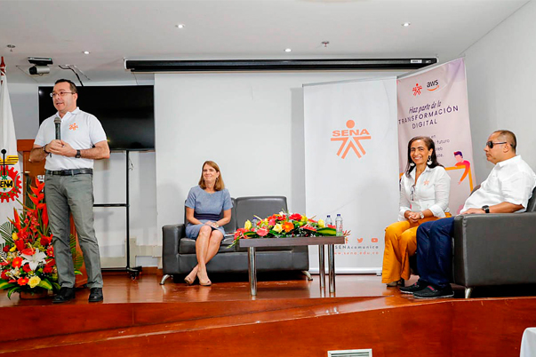 Vallecaucanos también podrán formarse con AWS