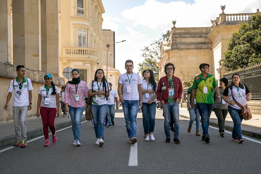 Jóvenes colombianos pueden construir su proyecto de vida con el SENA. 