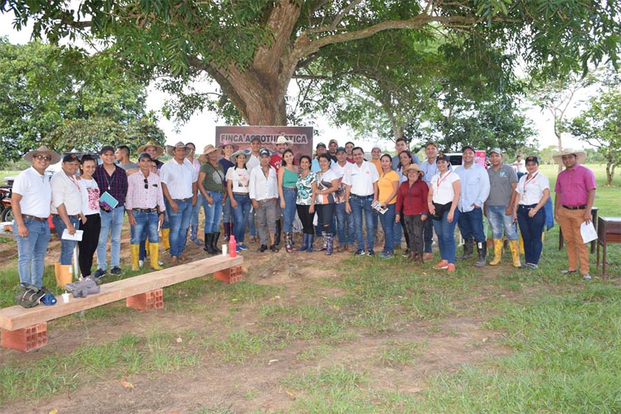 En la vereda Rincón Hondo del municipio de Tame se reunieron los productores que participan del proceso de certificación.