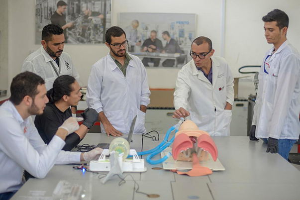 SENA y UniNorte presentan prototipo de ventilador para mitigar  efectos del COVID-19