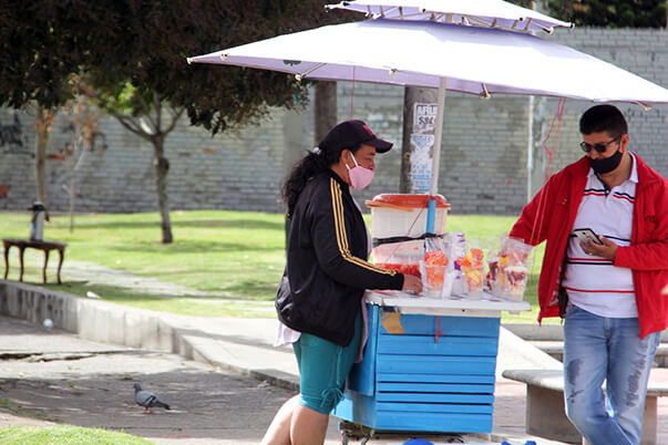 El SENA capacita en Seguridad y Salud en el Trabajo a vendedores informales 