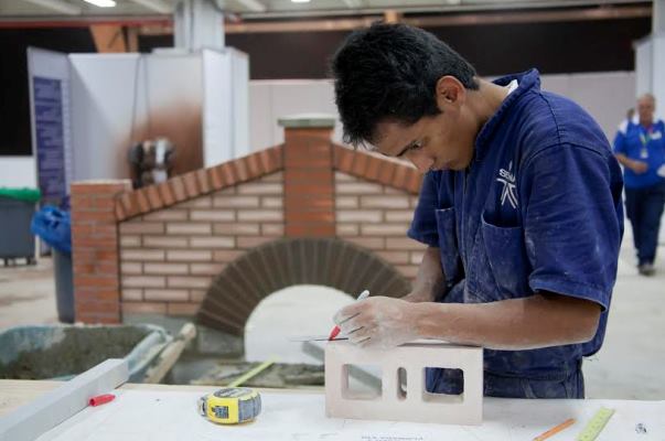 Construyendo futuro con formaciones del SENA