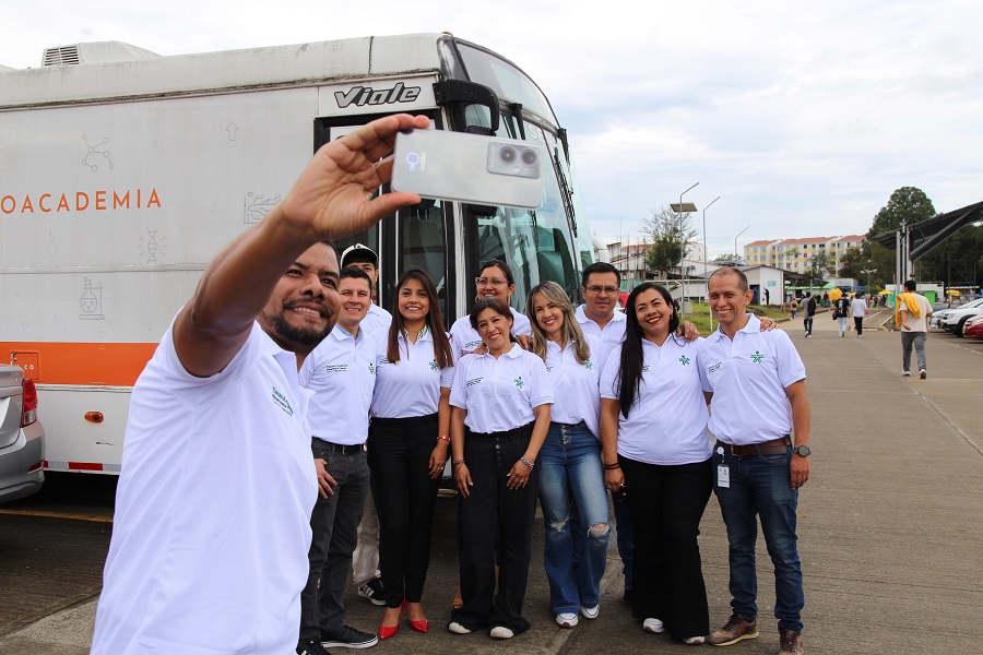 imagen boletín ¡Orgullo Caucano! Tecnoacademia Itinerante recibió certificación internacional  
