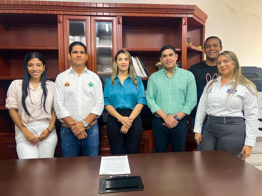 El acuerdo fue firmado por el subdirector del Centro de Logística y Promoción Ecoturística del Magdalena y la Gerente del SETP.