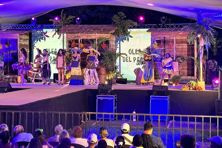 Pasarela organizada por los aprendices del SENA en el Festival Petronio Álvarez. 