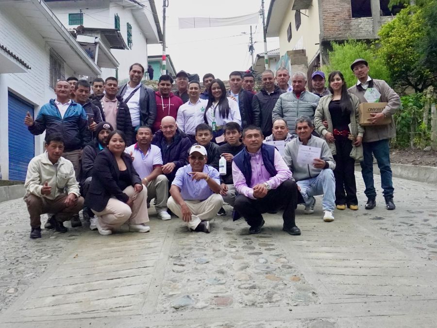 Más de 25 personas en Silvia amplían sus posibilidades de empleo y aprendizaje en la zona.