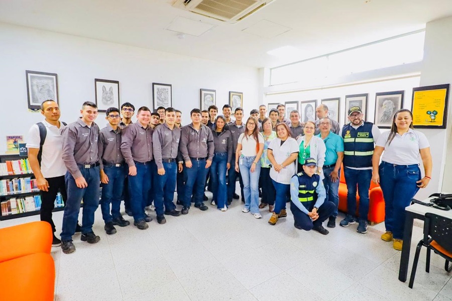 Coordinadores, instructores, contratistas, aprendices del CIMI y funcionarios de la Secretaría de Tránsito y Transporte comprome