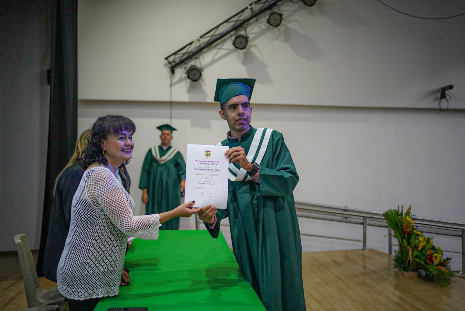 En la entrega de certificados de los aprendices SENA.  