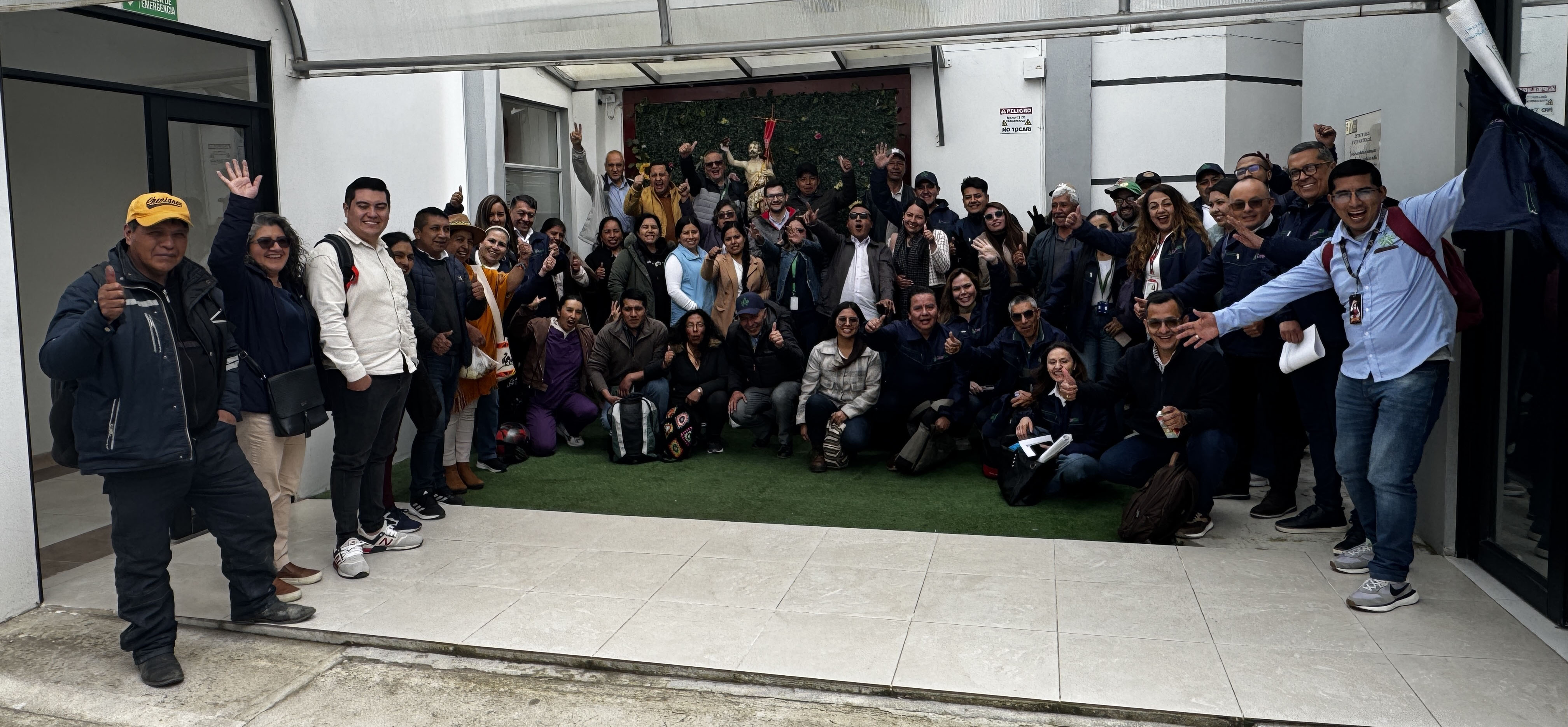 Estos espacios de diálogo se desarrollan a nivel nacional y fortalecen el tejido social y productivo del país, consolidando al S