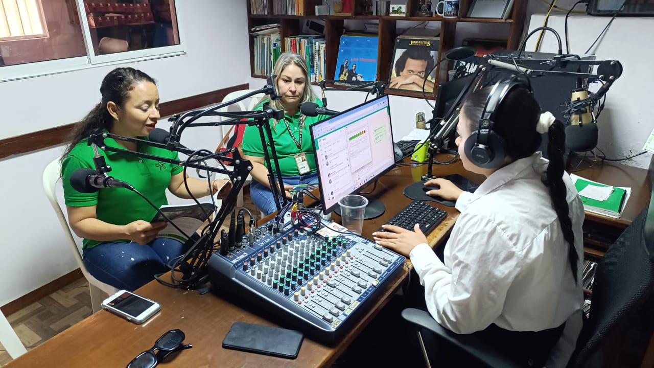 Proceso de Formación desde la emisora la Voz de Ituango 104.4 FM.  