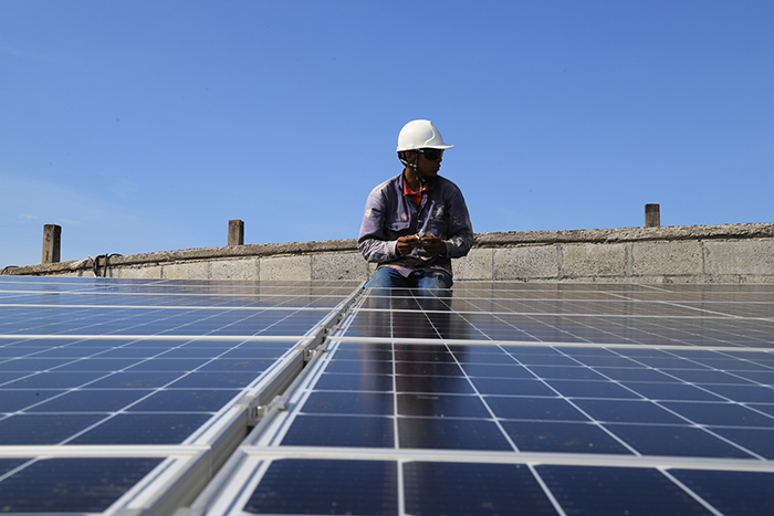 Paneles solares Huila