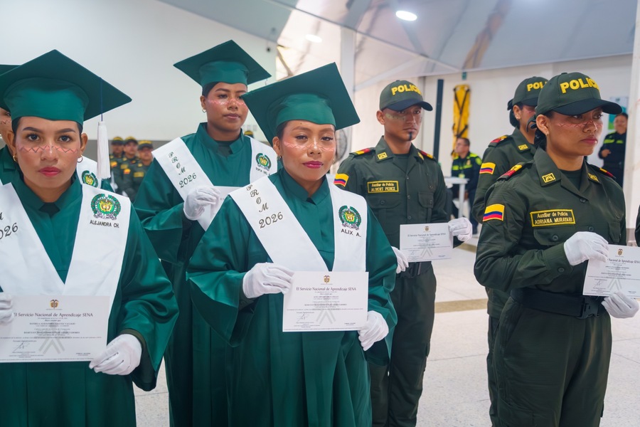 foto 2. Certificación Policía.jpg