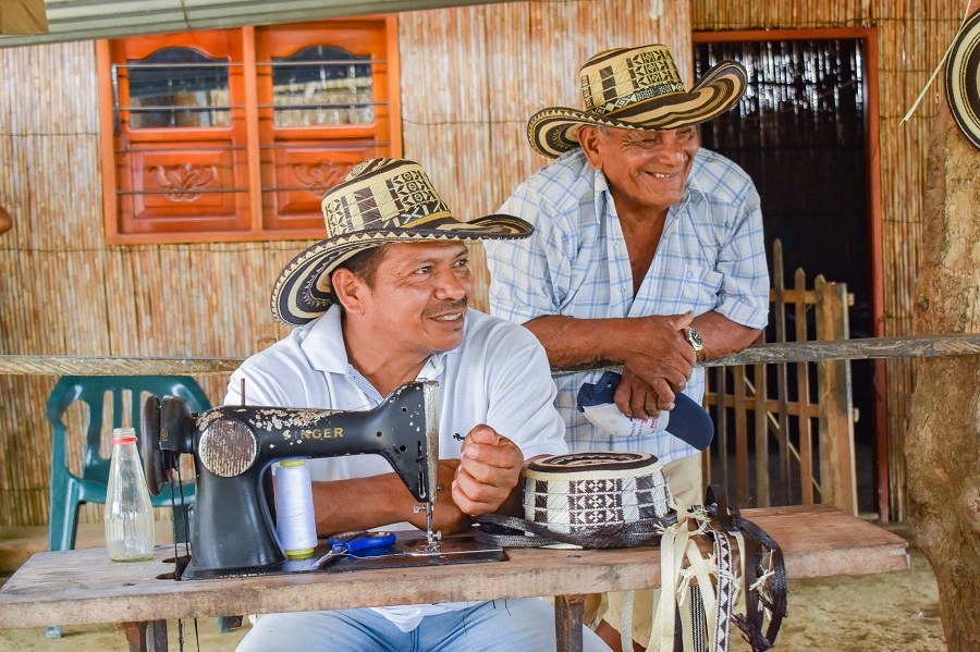 Pie de foto 1. Sombrero25724