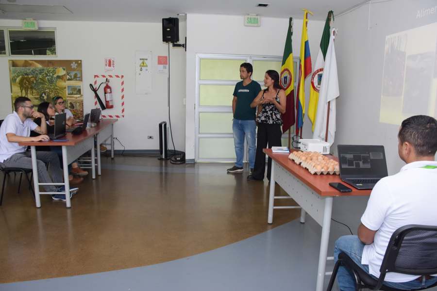 imagen Campesinos quindianos fortalecen sus emprendimientos a través de la tecnología