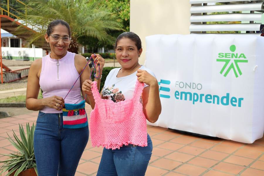 imagen Emprendedores víctimas del conflicto armado renacen con ‘Sembradores de Paz’, feria en la que ofrecen el fruto de su trab
