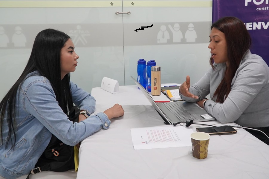 La entidad más querida por los colombianos apoya con oportunidades laborales y recursos de capital semilla a la población vulner