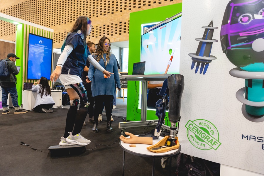 Programa de formación: ‘Tecnólogo en Desarrollo y Adaptación de Prótesis y Ortesis’ ayuda a la población discapacitada