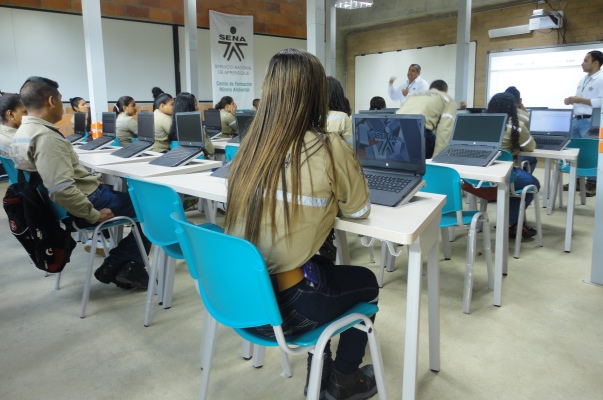 SENA llega con formación en Inglés al Bajo Cauca